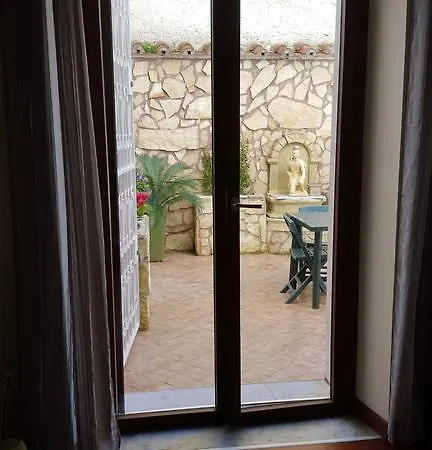 Apartament Caracalla *