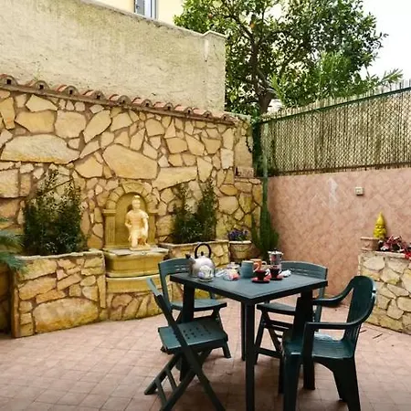 Apartament Caracalla *