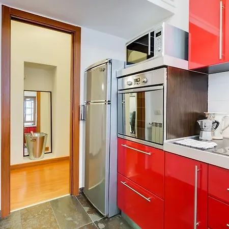 Apartament Caracalla *